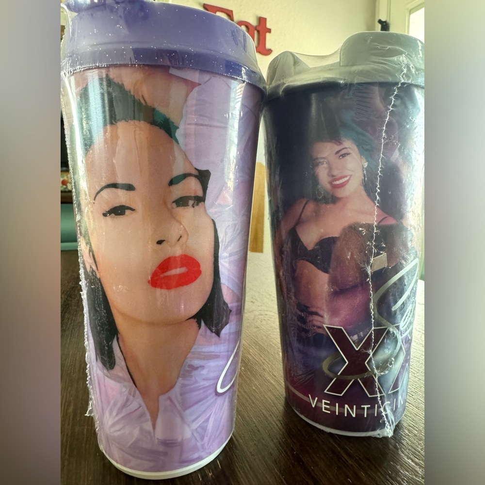 Selena Cups - Picture 2 of 2